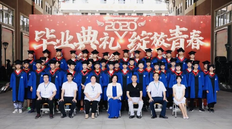 17多媒體2班